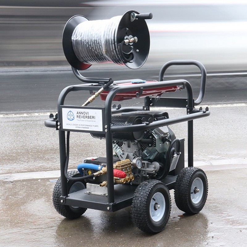 DYG2420Internal Combustion Engine High Pressure Washer